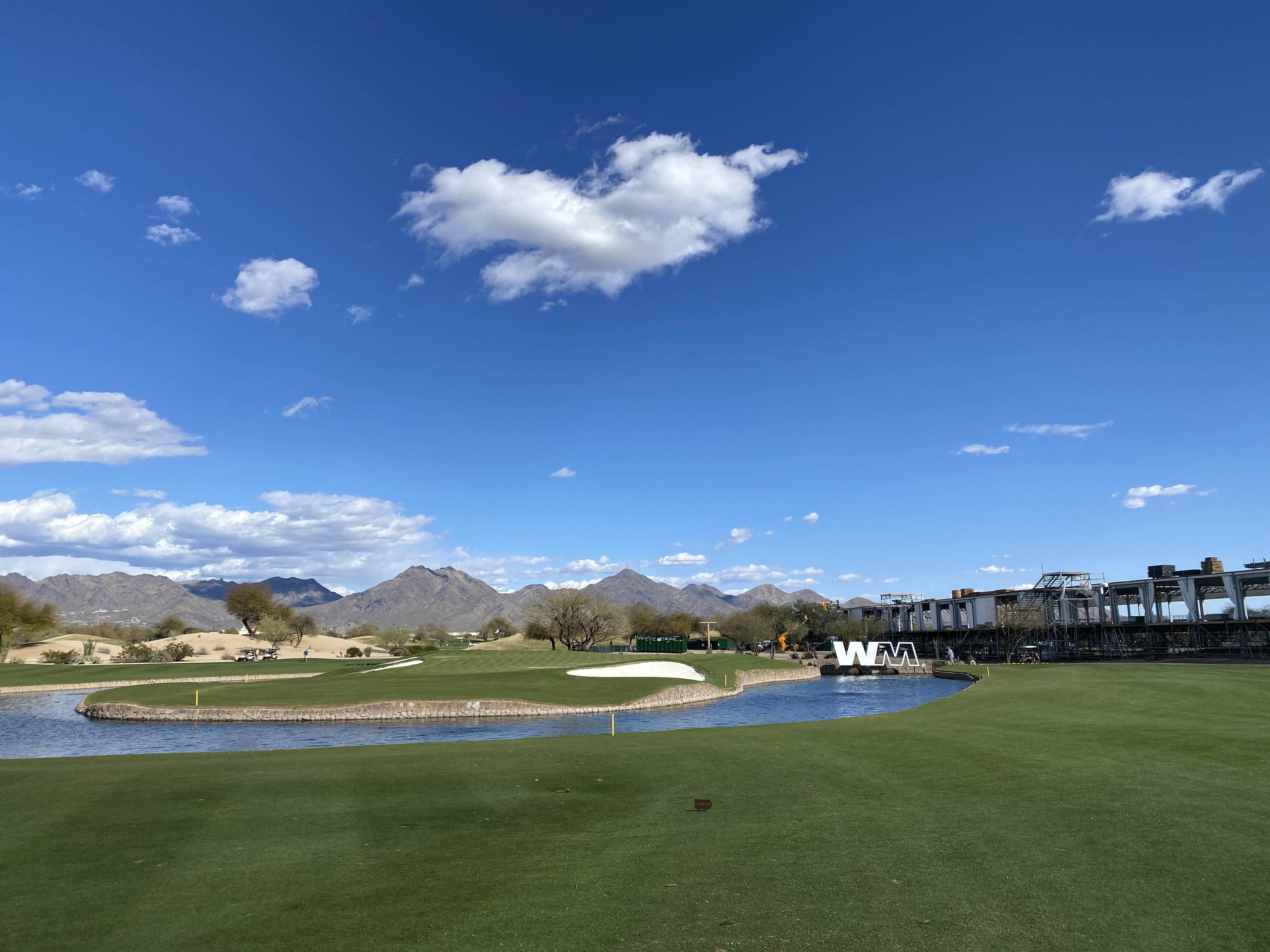 17th hole tpc scottsdale 0023