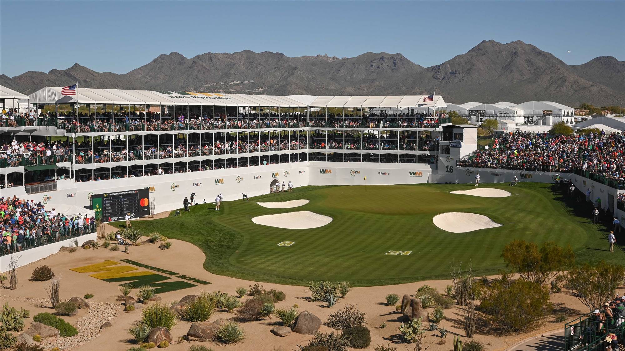17th hole tpc scottsdale 0043