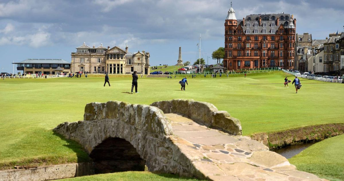 18th hole at st andrews 0021
