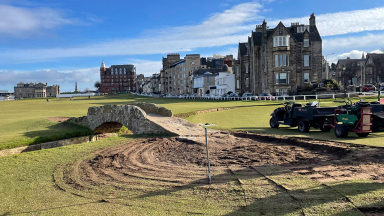 18th hole at st andrews 0048