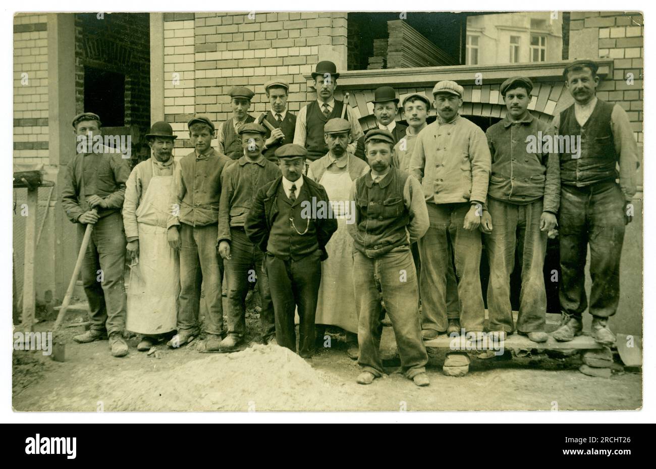 1920s skyscraper workers 0022