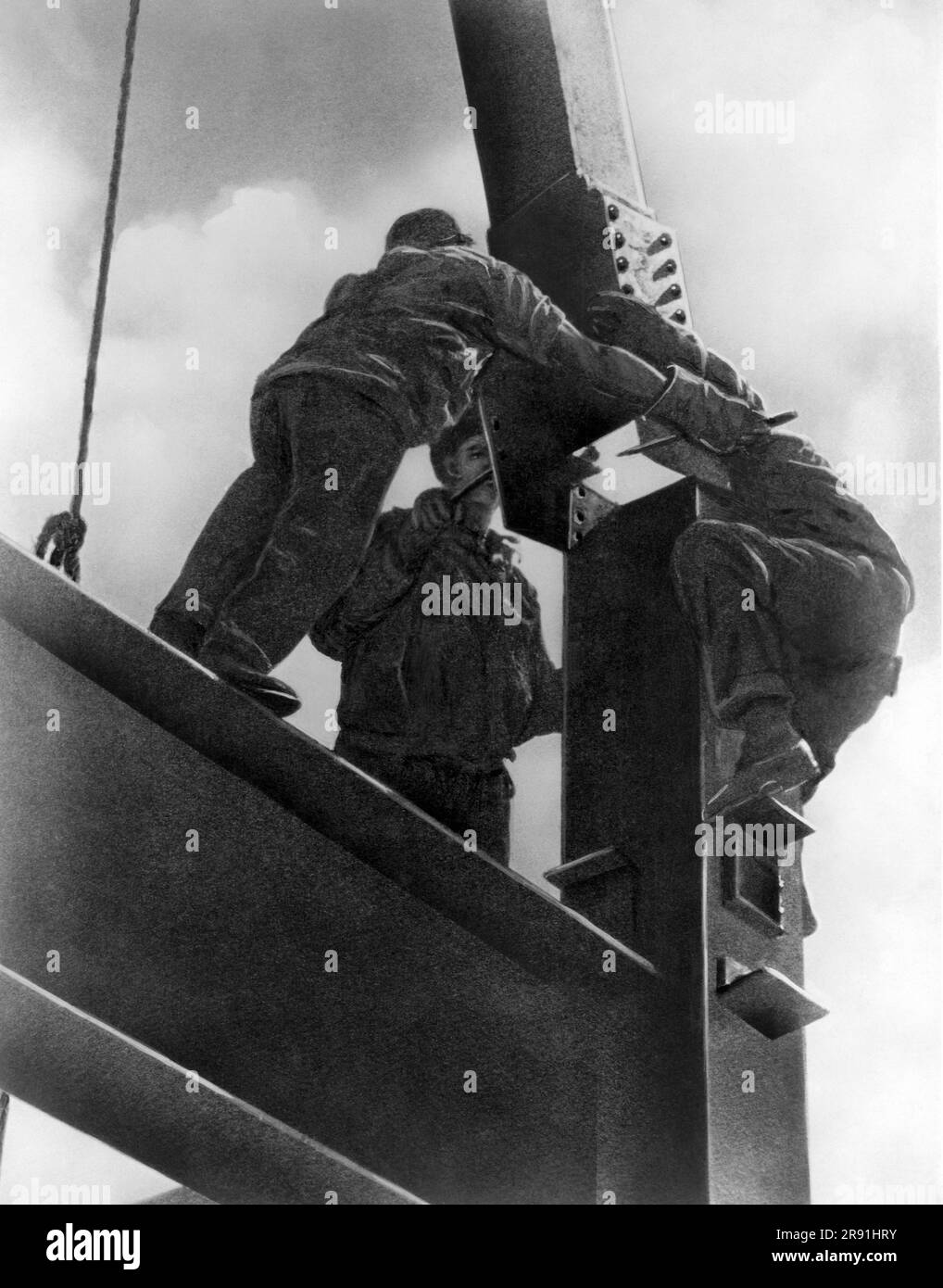 1920s skyscraper workers 0026