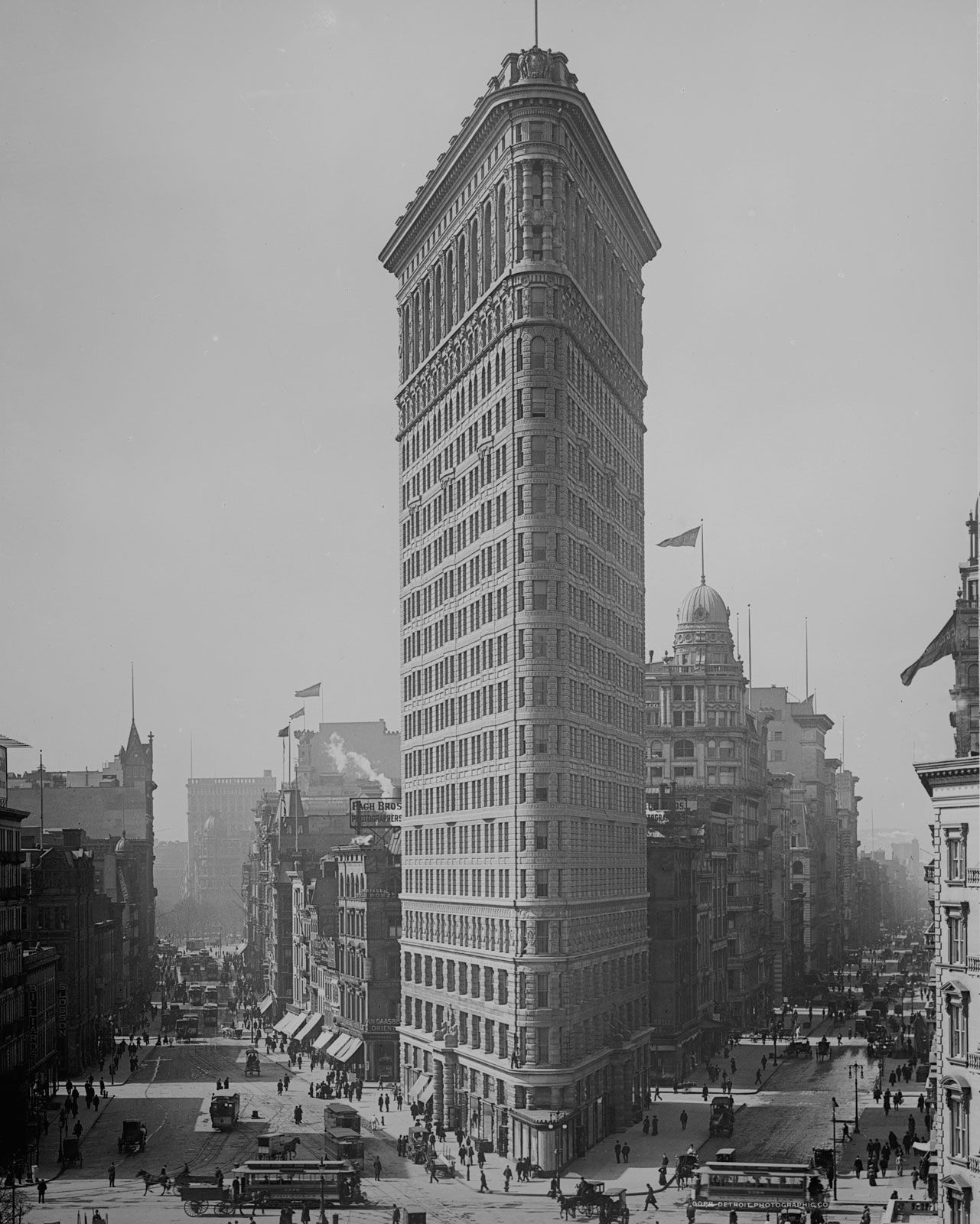 1920s skyscraper workers 0039