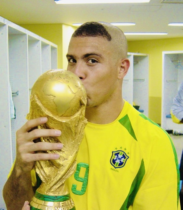 2002 ronaldo 0056