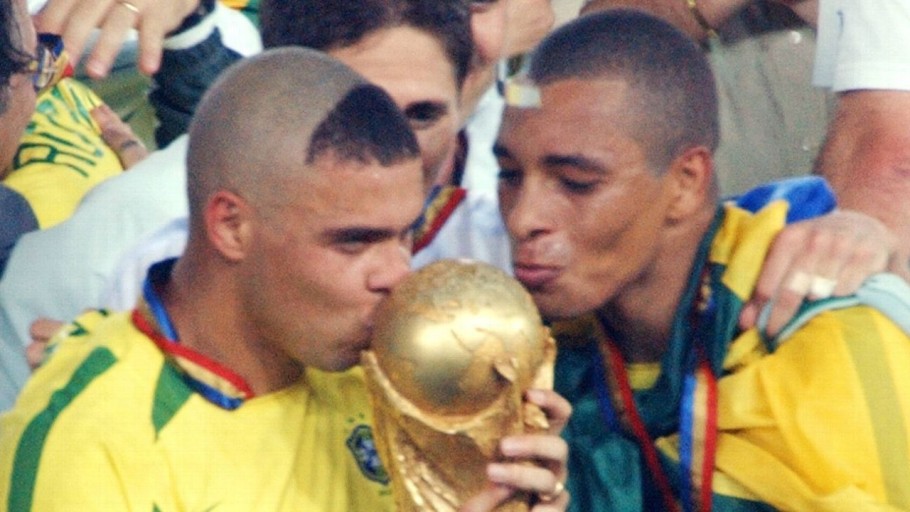 2002 ronaldo 0075
