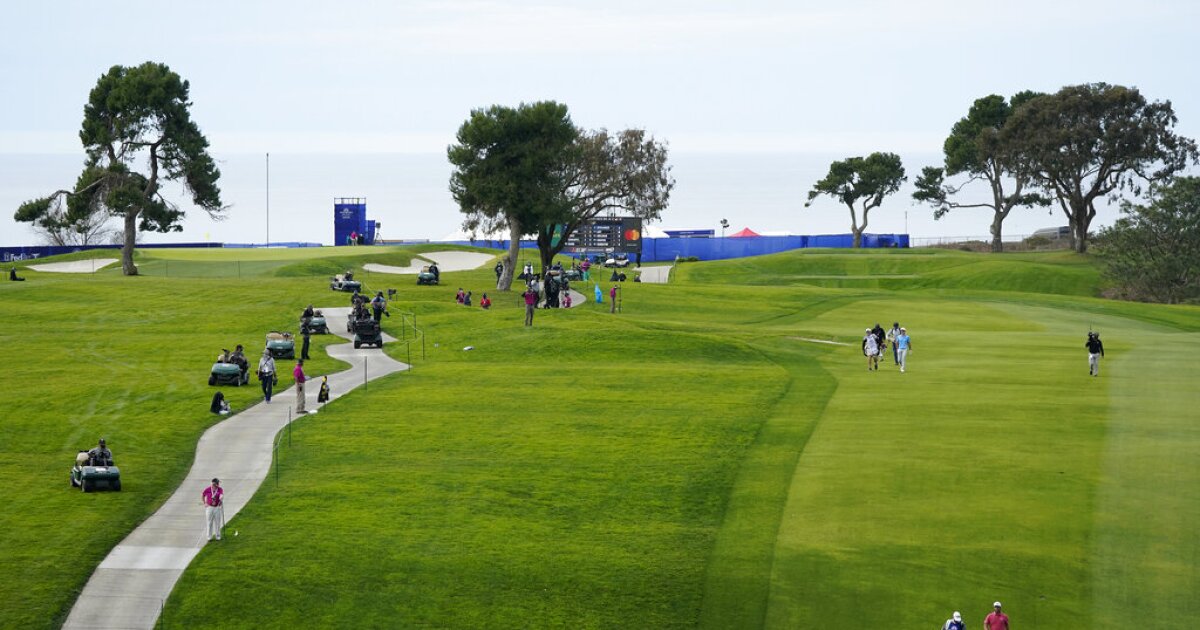 2019 farmers insurance open 0011