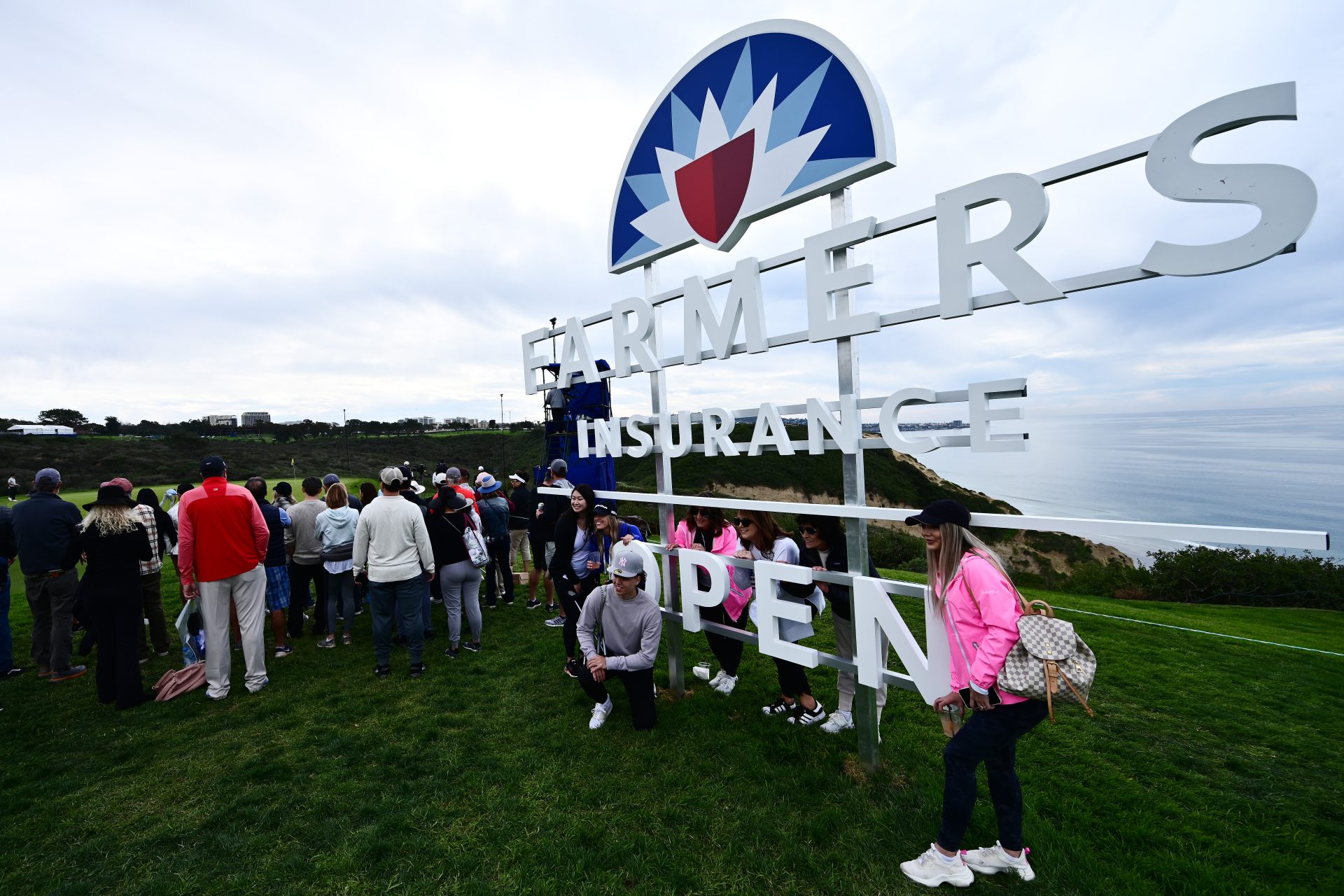 2019 farmers insurance open 0038