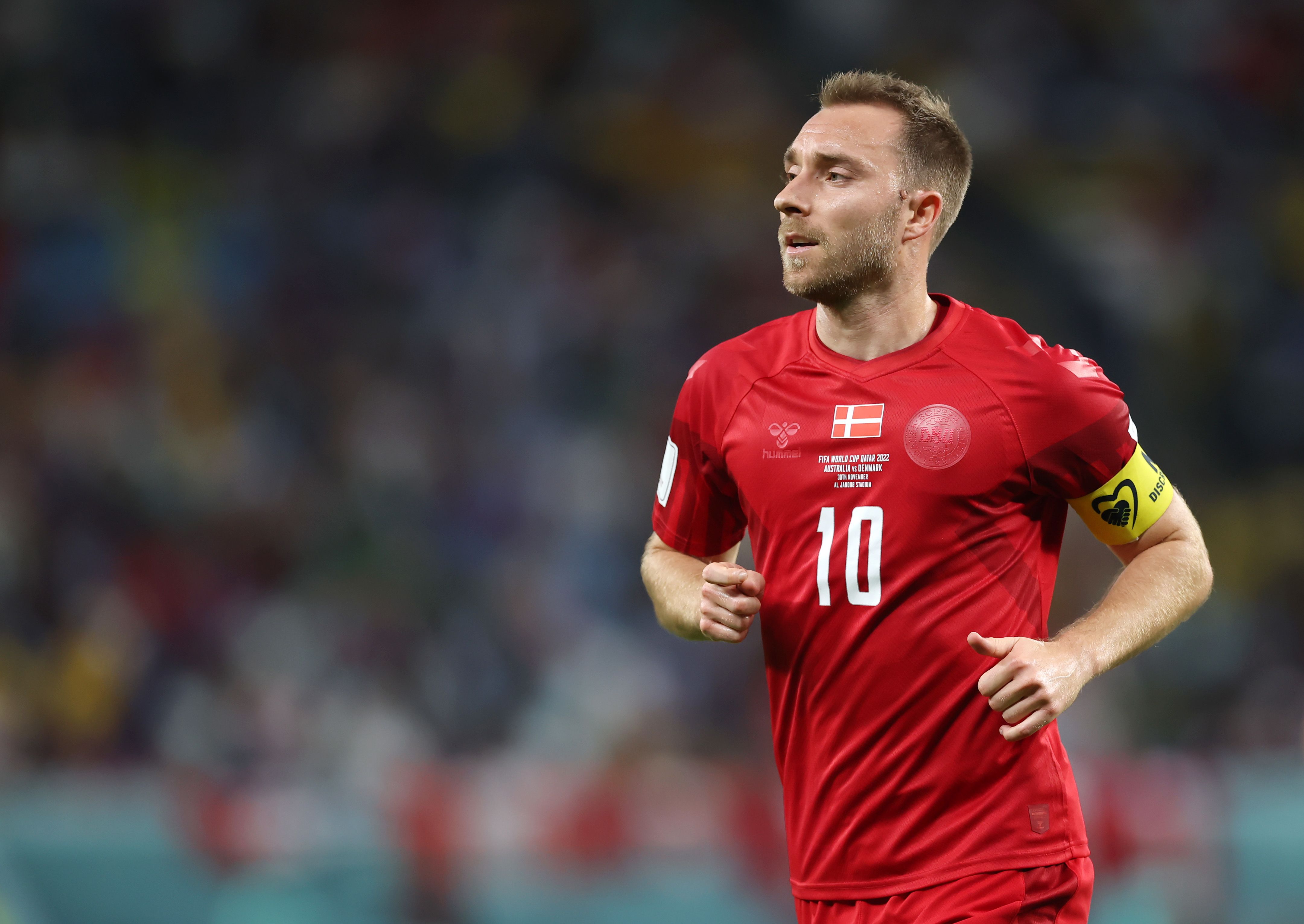 a picture of a football player 0049