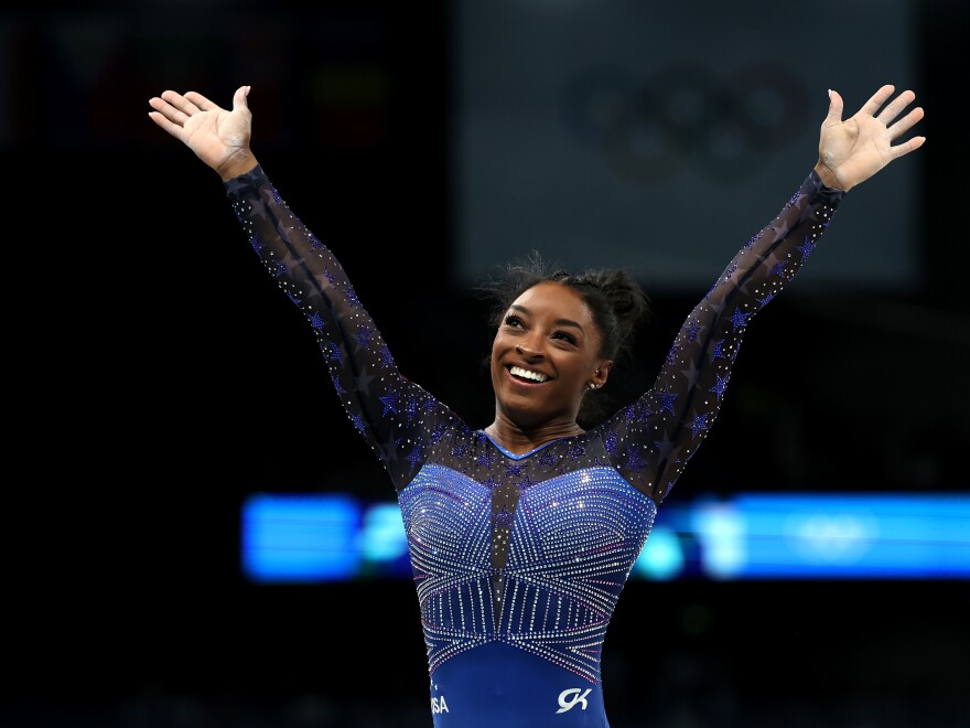 a picture of simone biles 0020