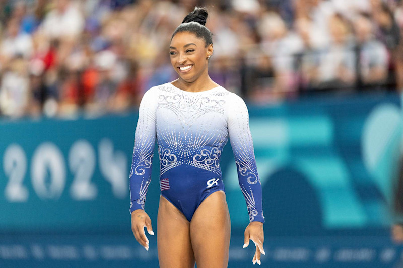 a picture of simone biles 0033