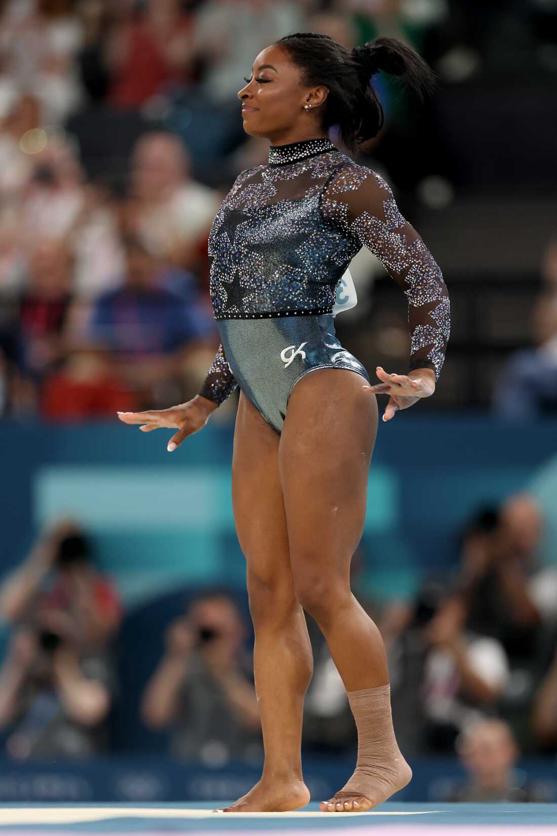 a picture of simone biles 0035