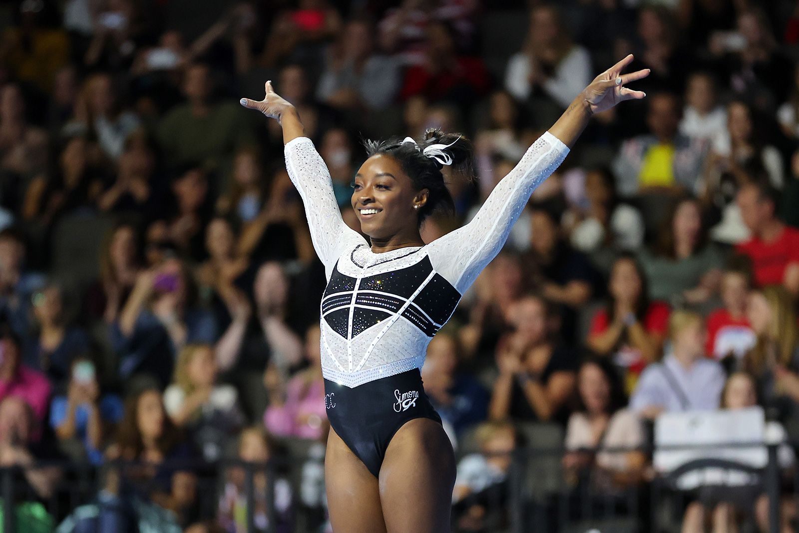 a picture of simone biles 0039