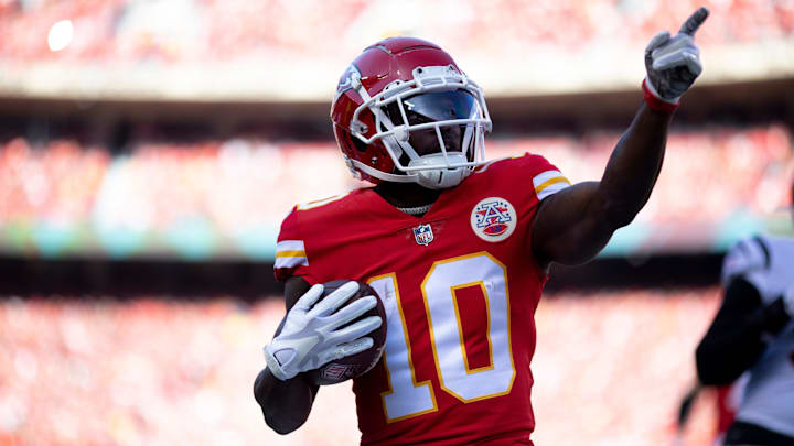 a picture of tyreek hill 0036