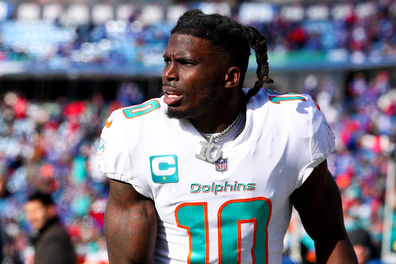 a picture of tyreek hill 0044