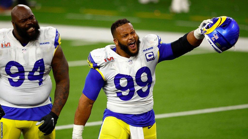 aaron donald images 0011