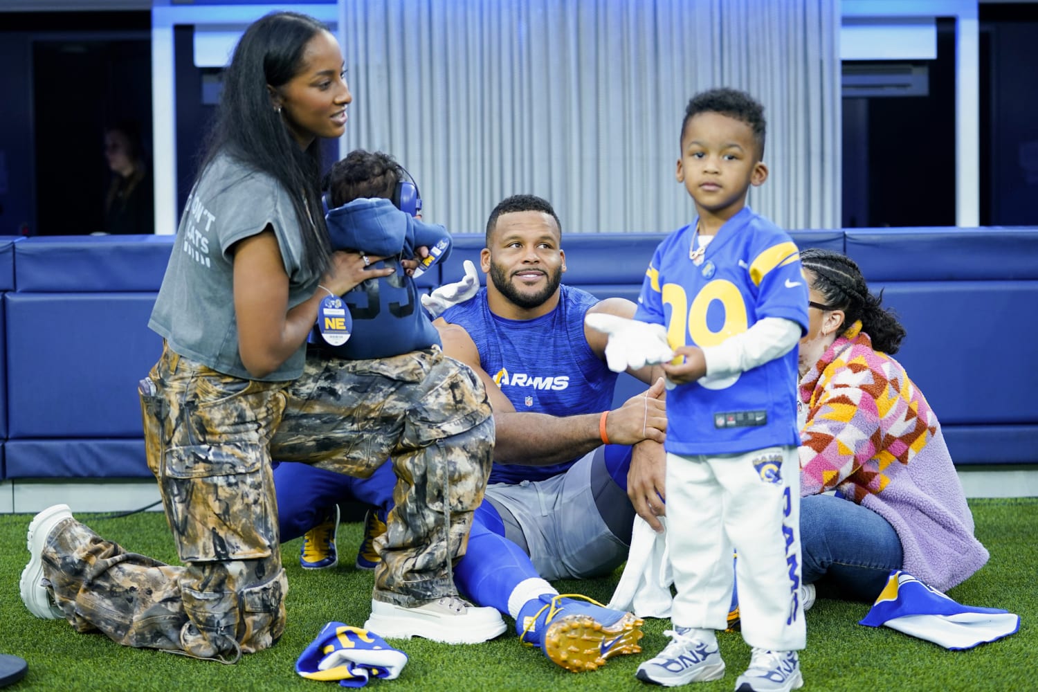 aaron donald images 0033