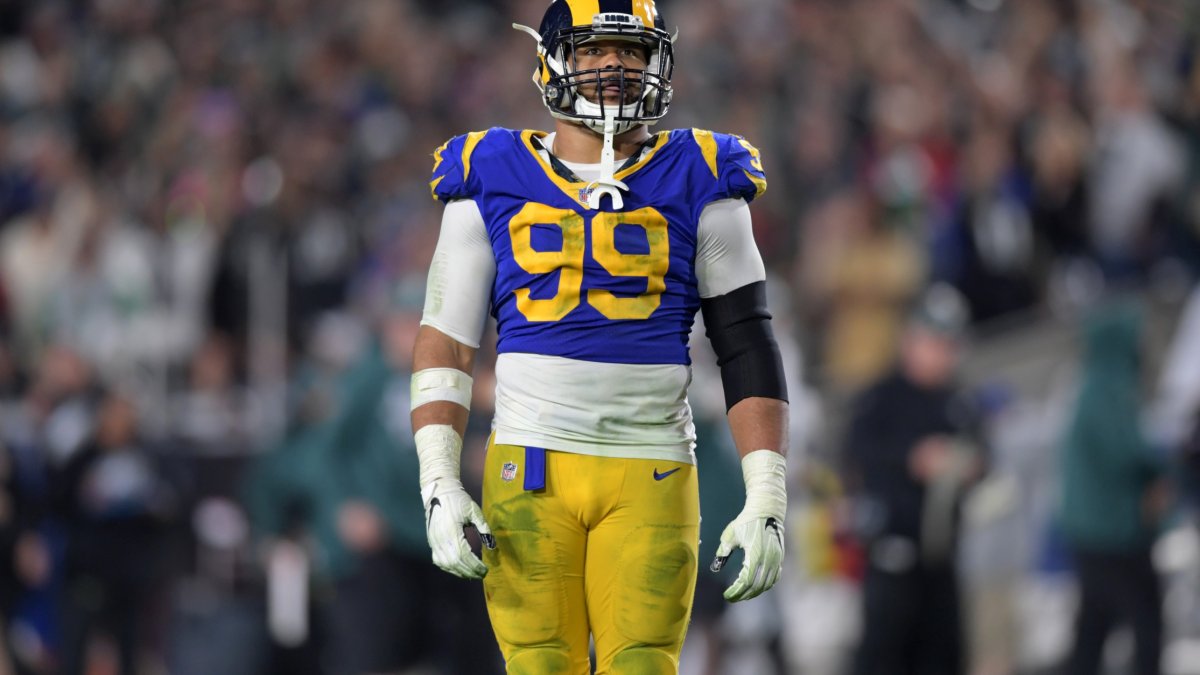 aaron donald images 0036