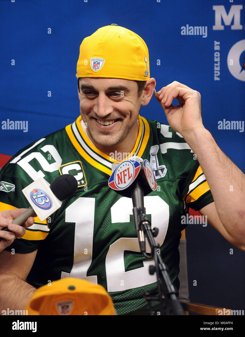 aaron rodgers lombardi trophy