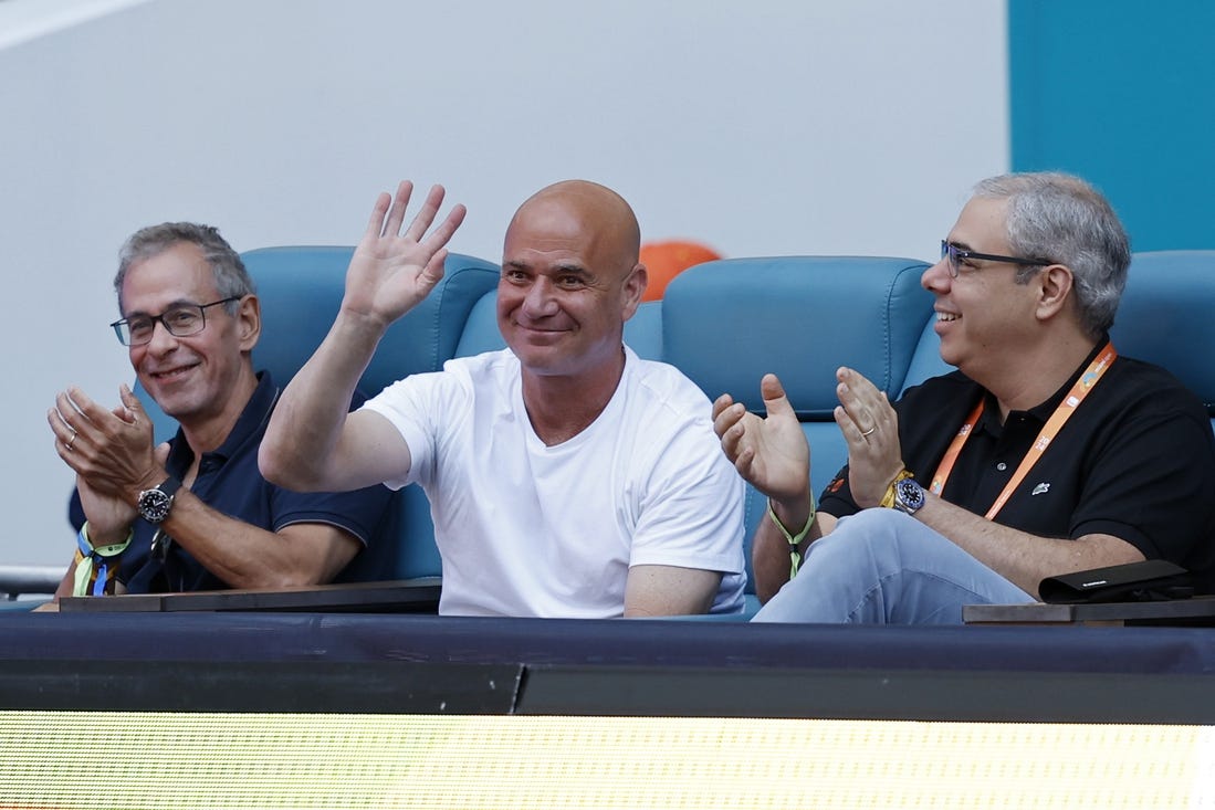agassi vs mcenroe 0024