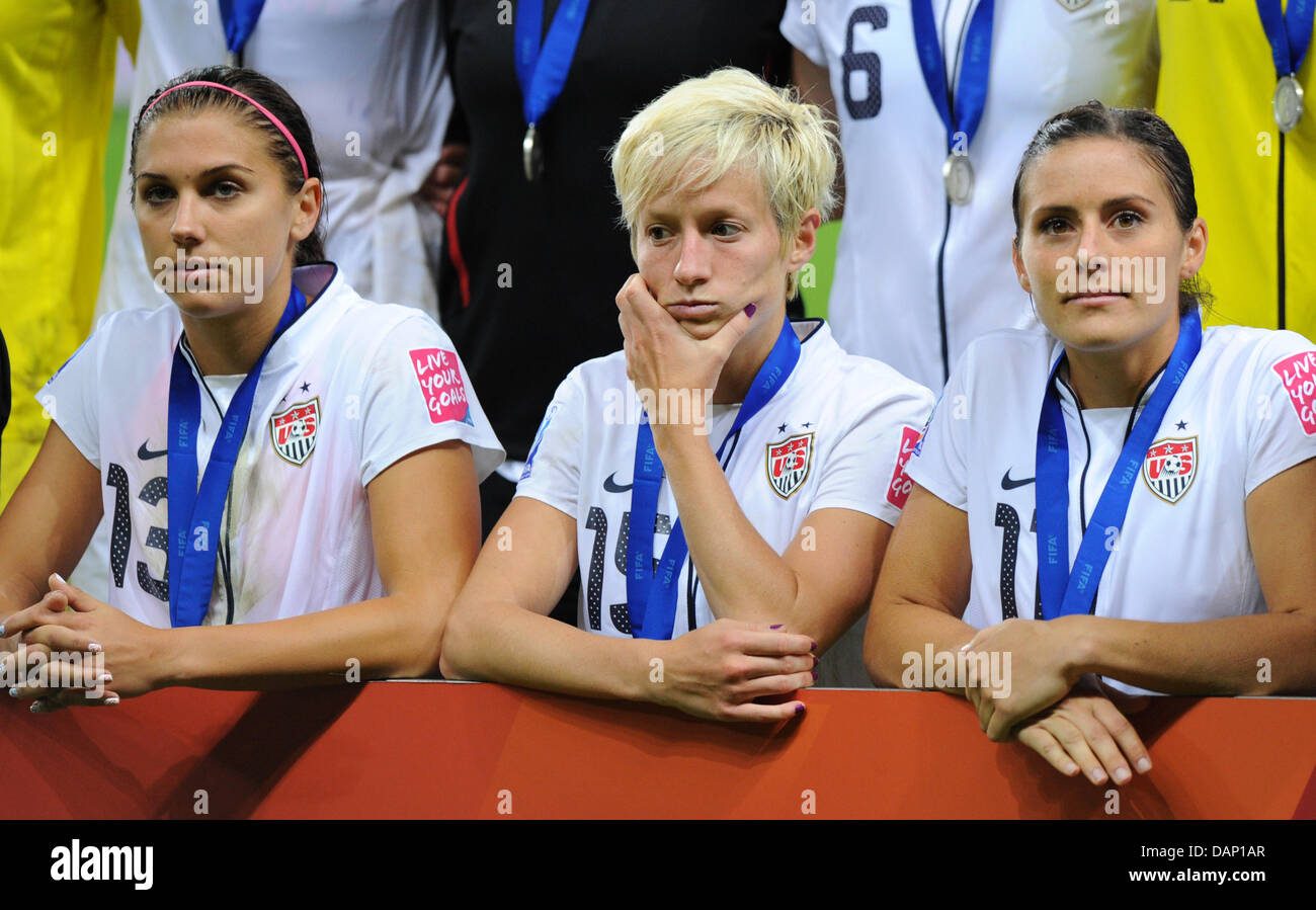 alex morgan and megan rapinoe 0012