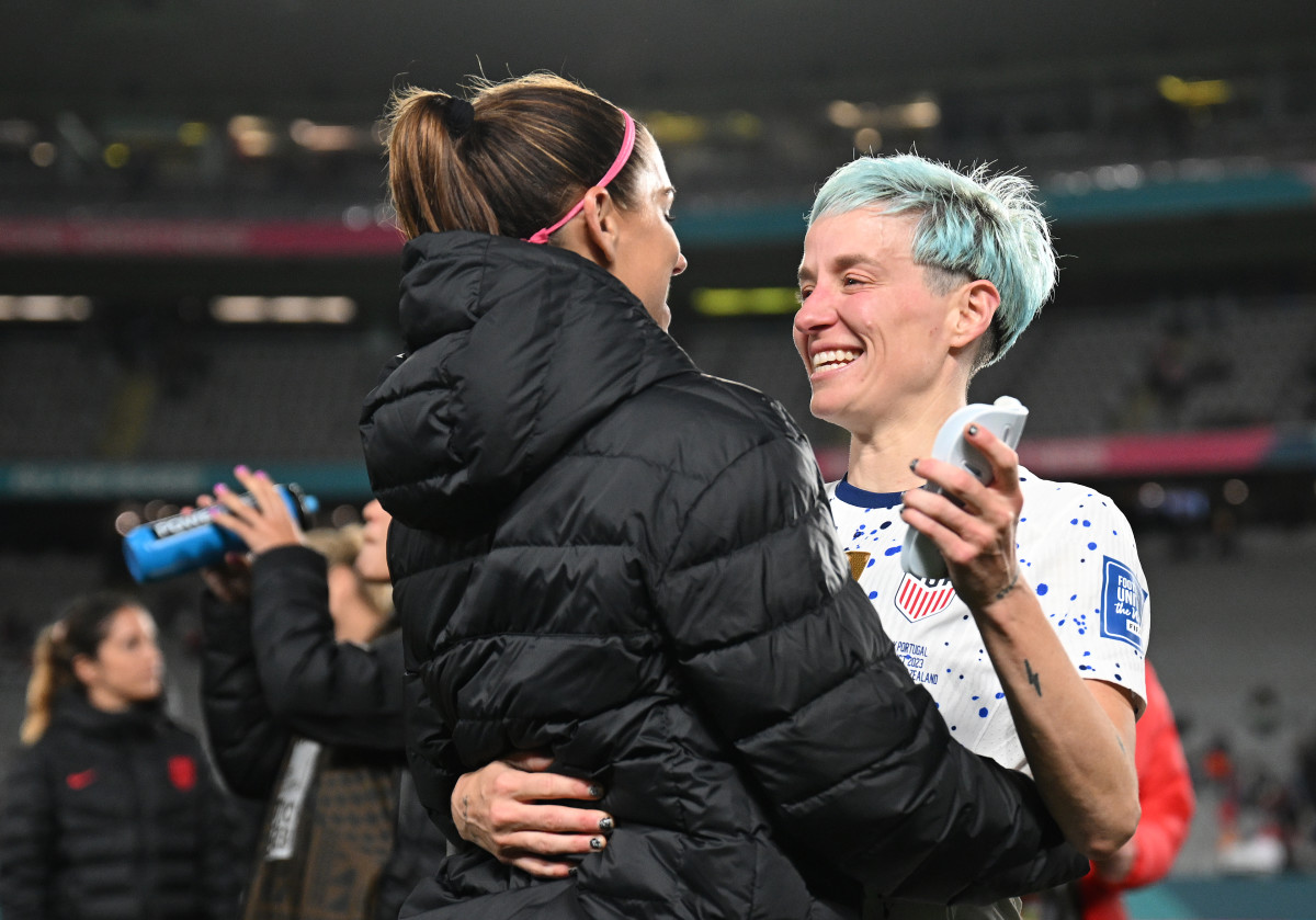 alex morgan and megan rapinoe 0018
