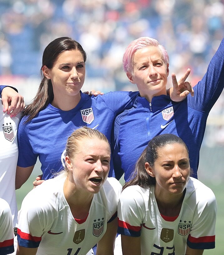 alex morgan and megan rapinoe 0042