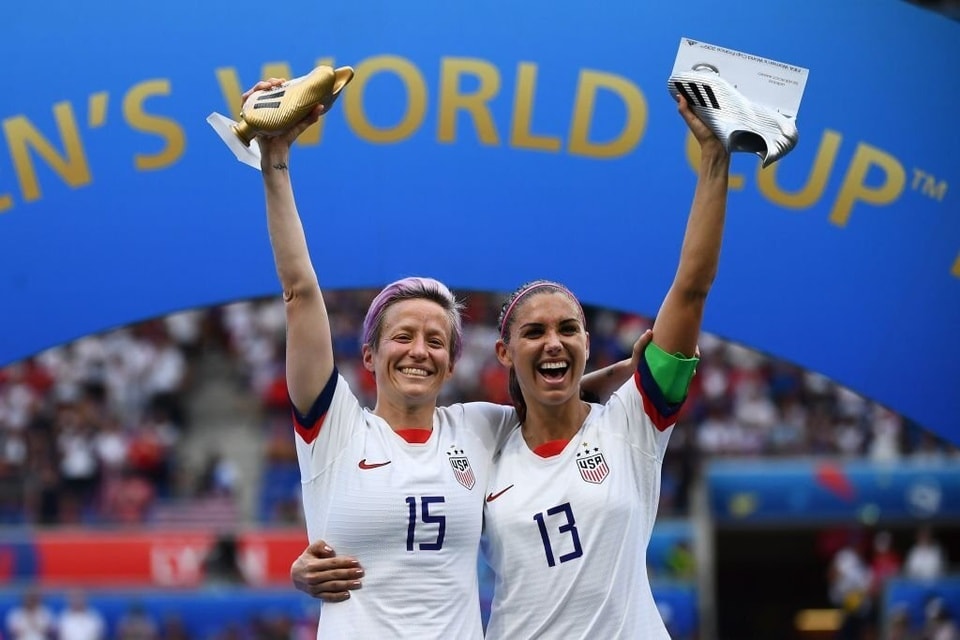 alex morgan and megan rapinoe 0045