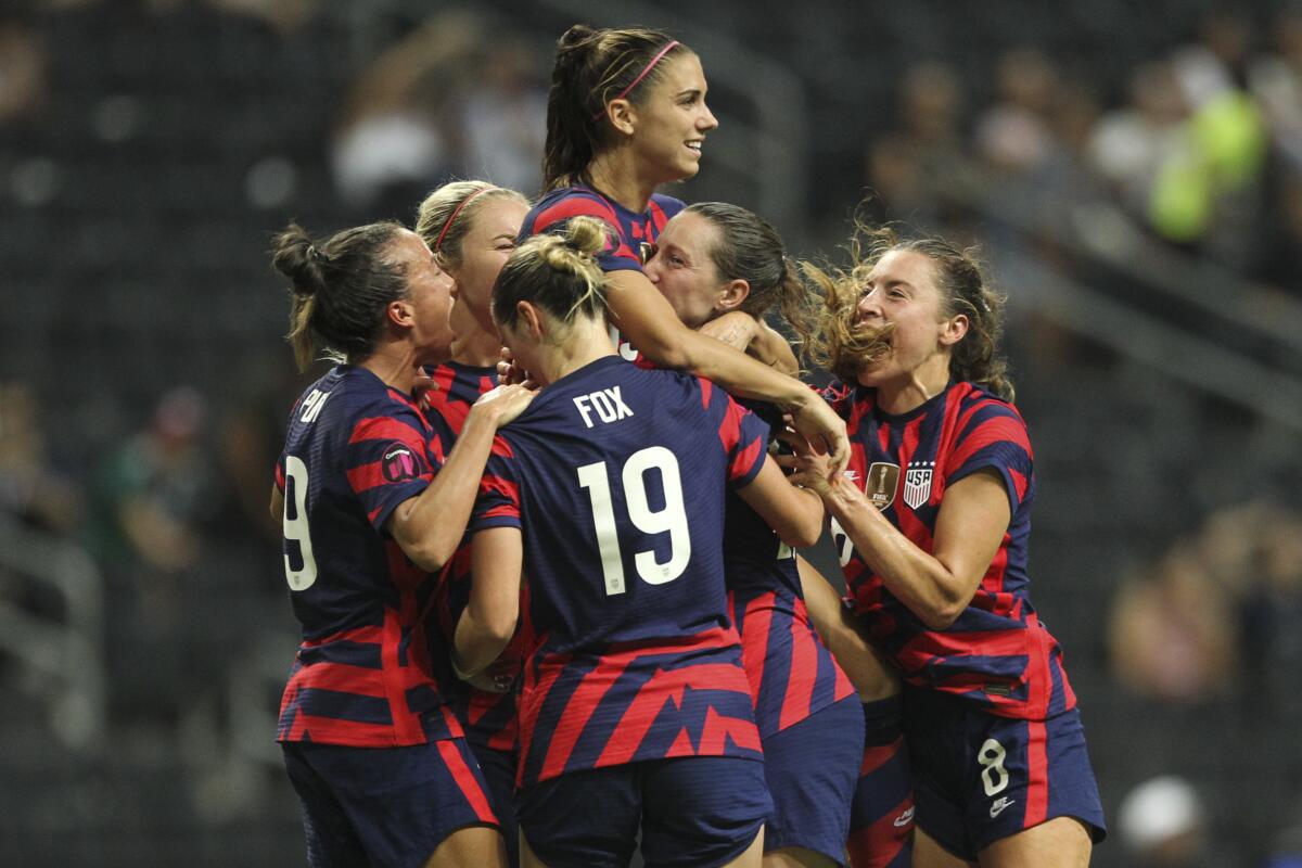 alex morgan pic 0033
