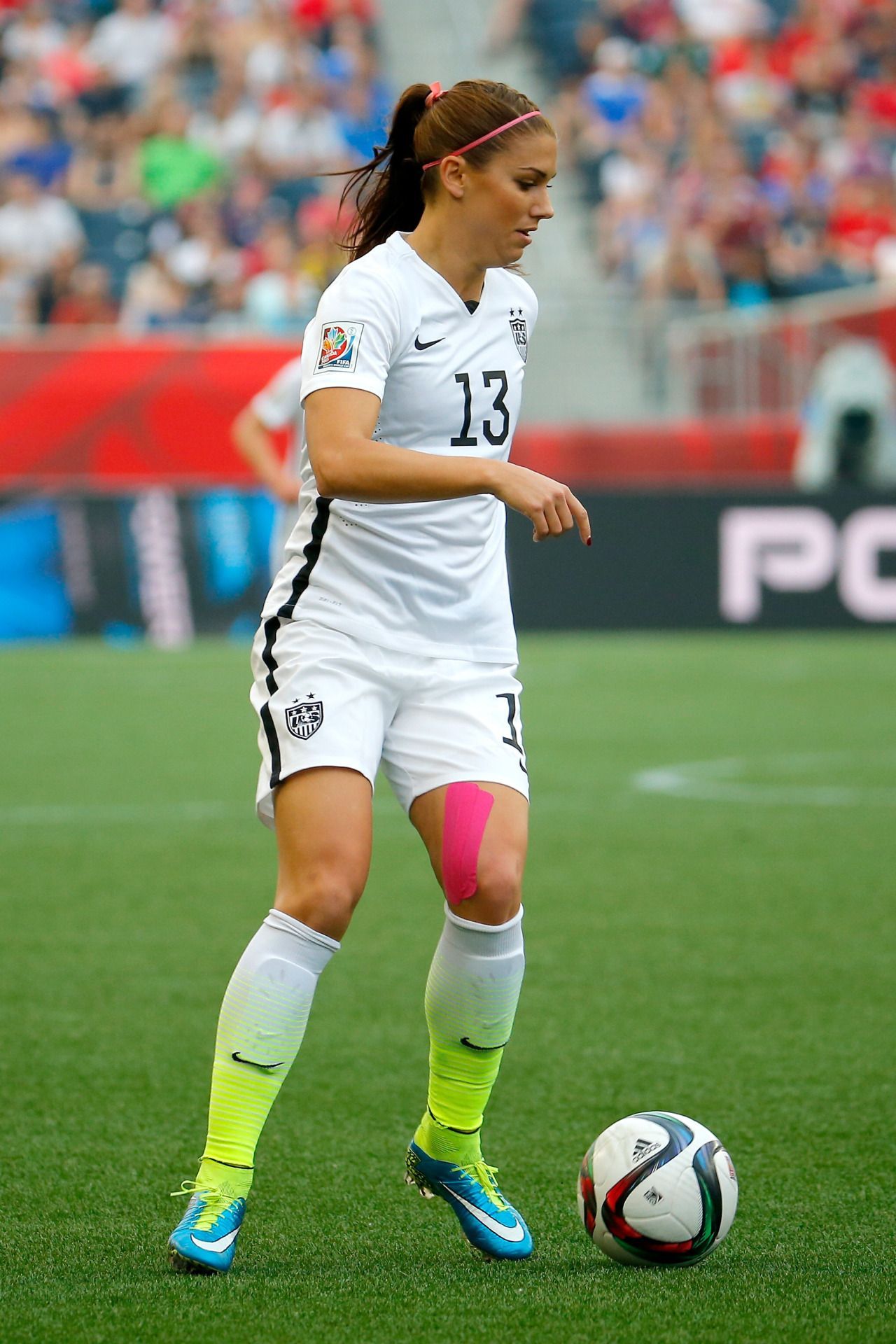 alex morgan soccer wallpaper
