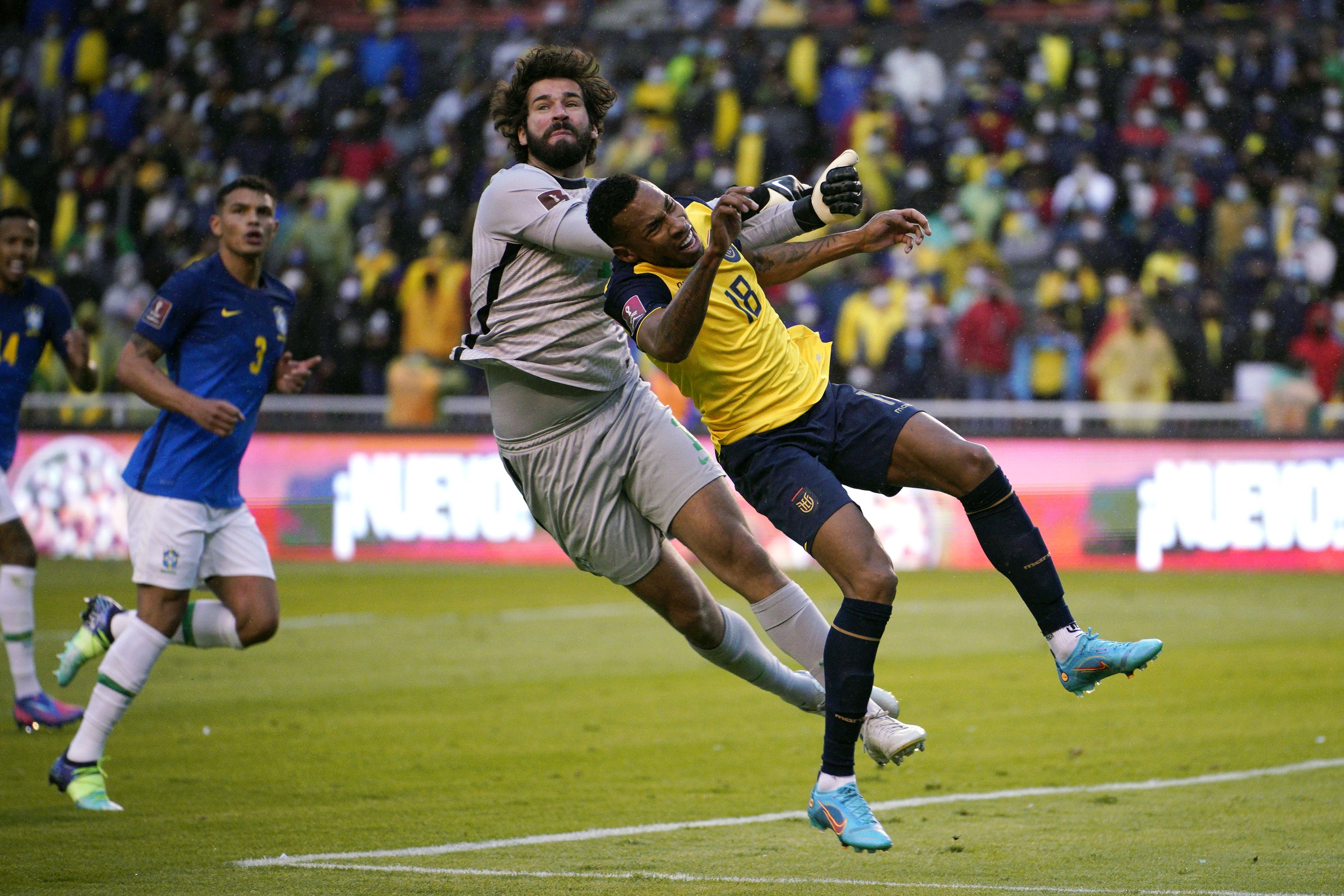 alisson becker 2022 0038