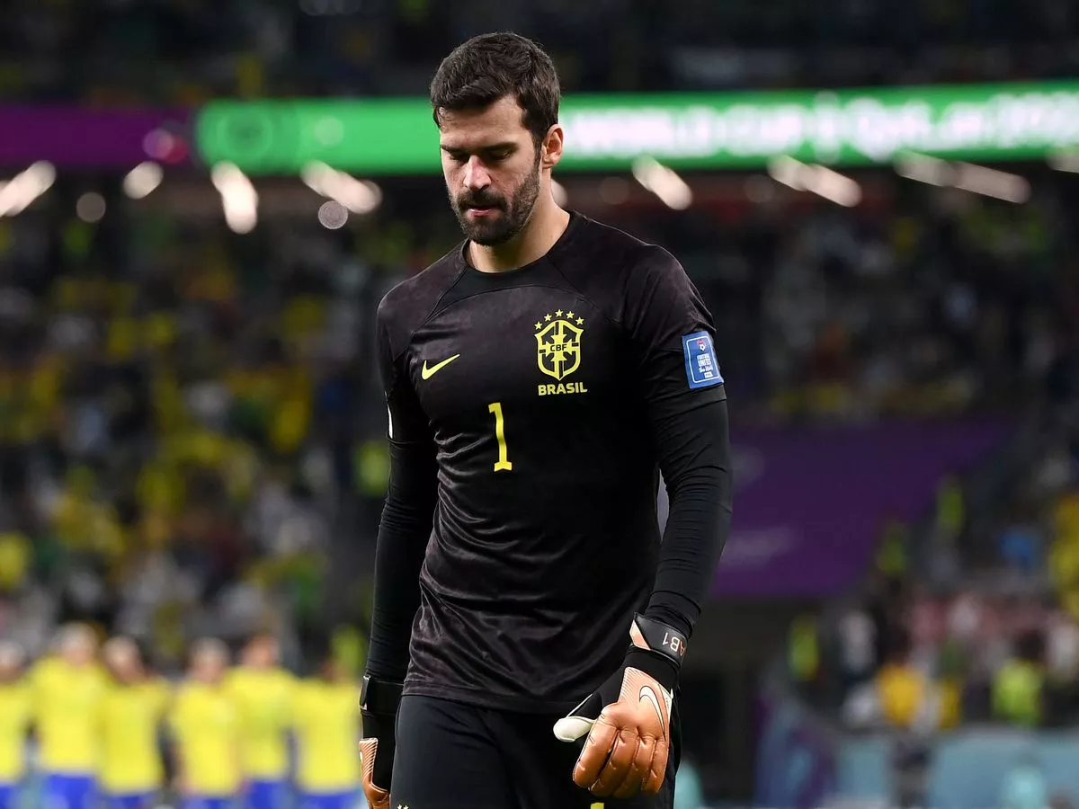 alisson becker 2022 0042