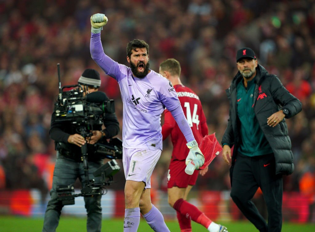 alisson becker 2022 0043