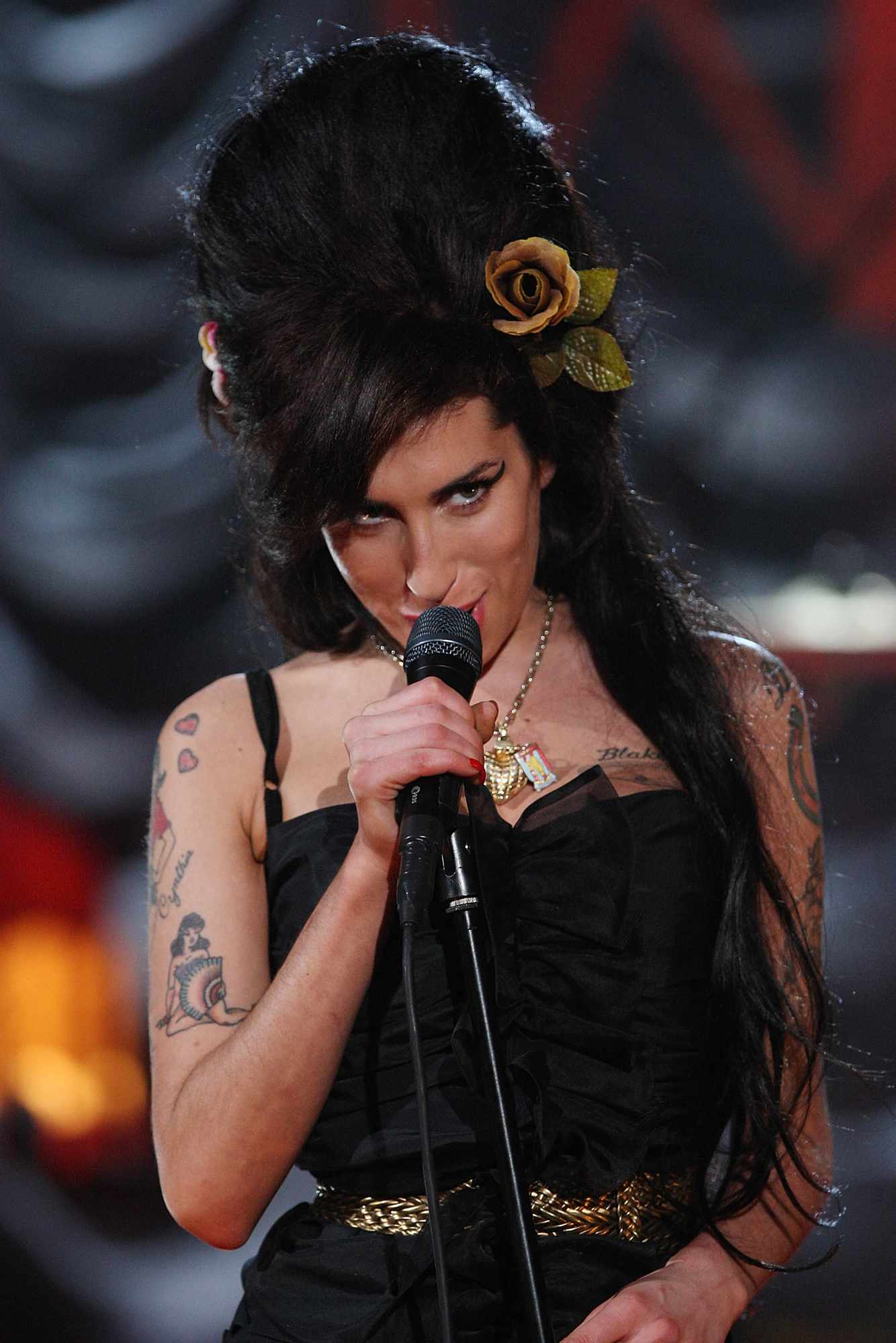 Amy Winehouse live Grammy performance