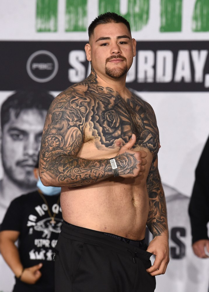 Andy Ruiz physique