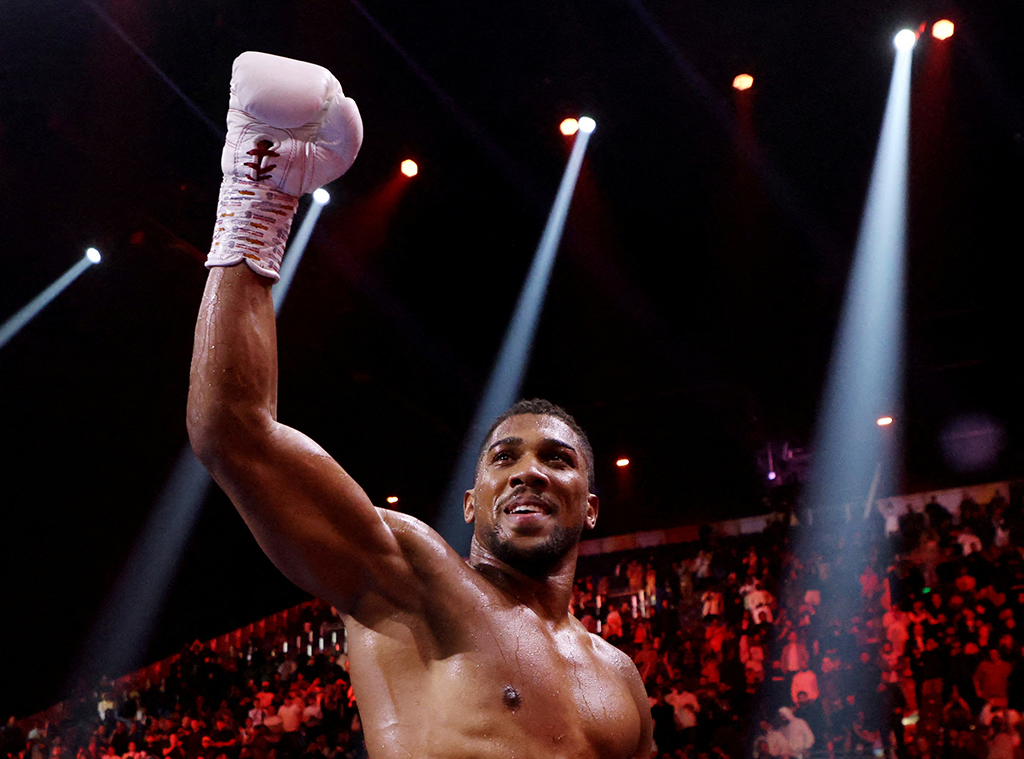 Anthony Joshua championship belts