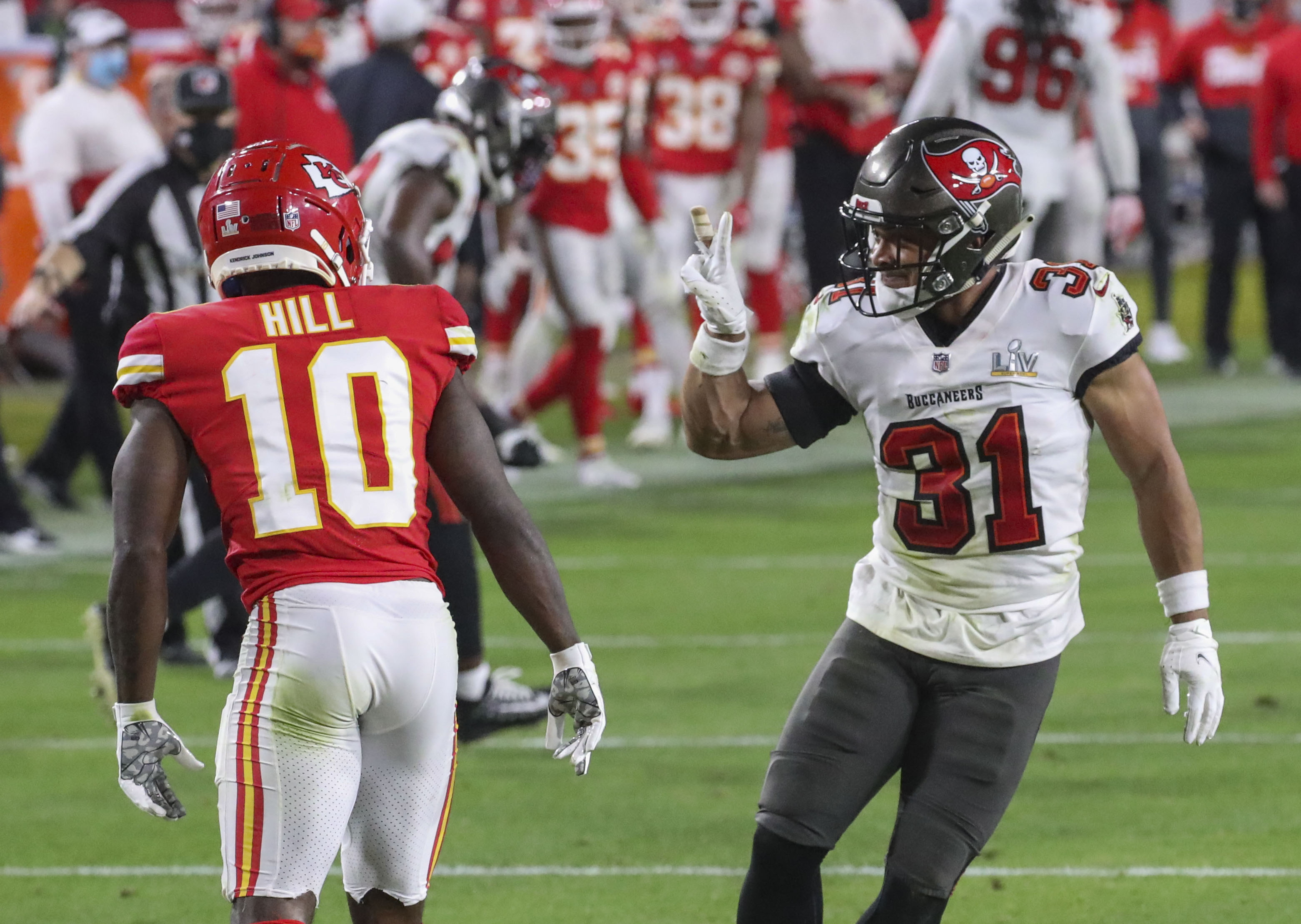 Antoine Winfield Jr. injury updates
