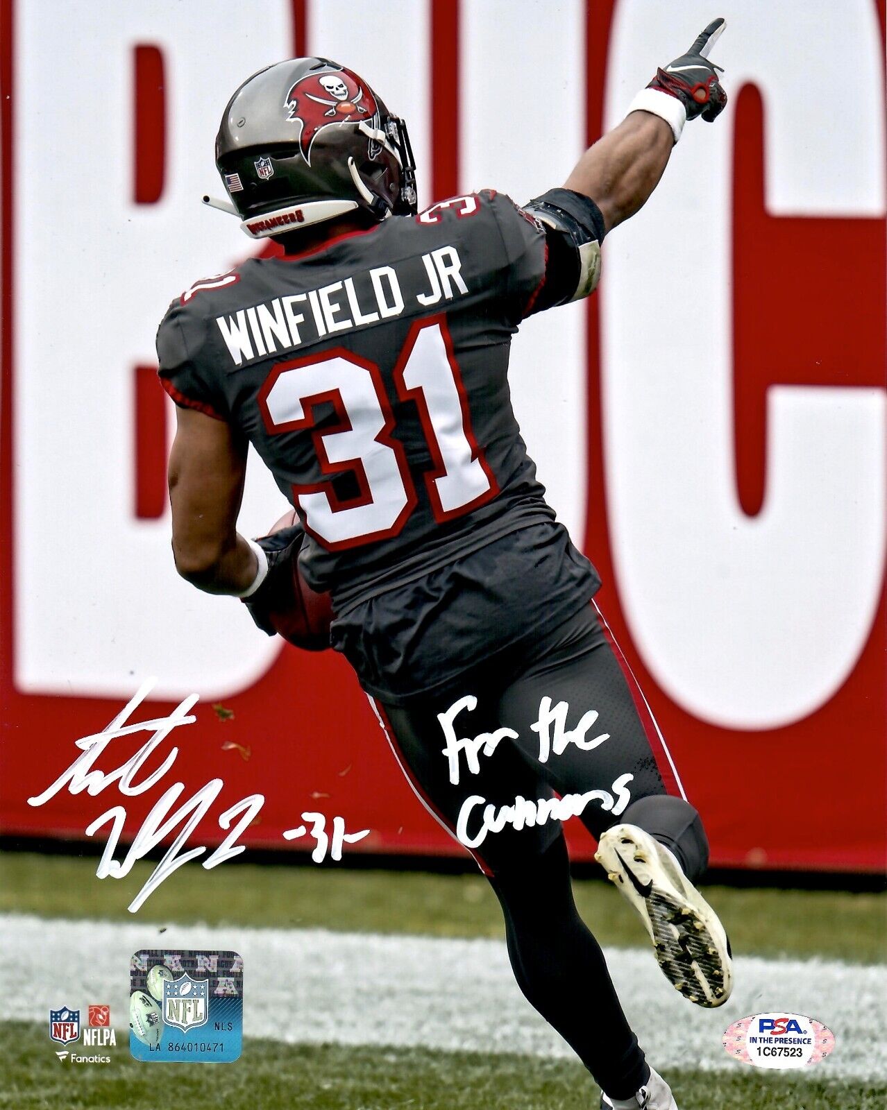 antoine winfield jr peace 0011