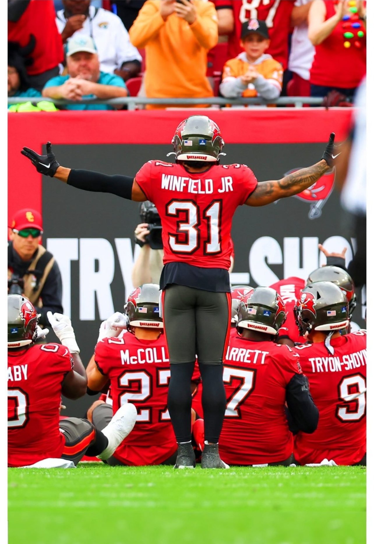 antoine winfield jr wallpaper 0025