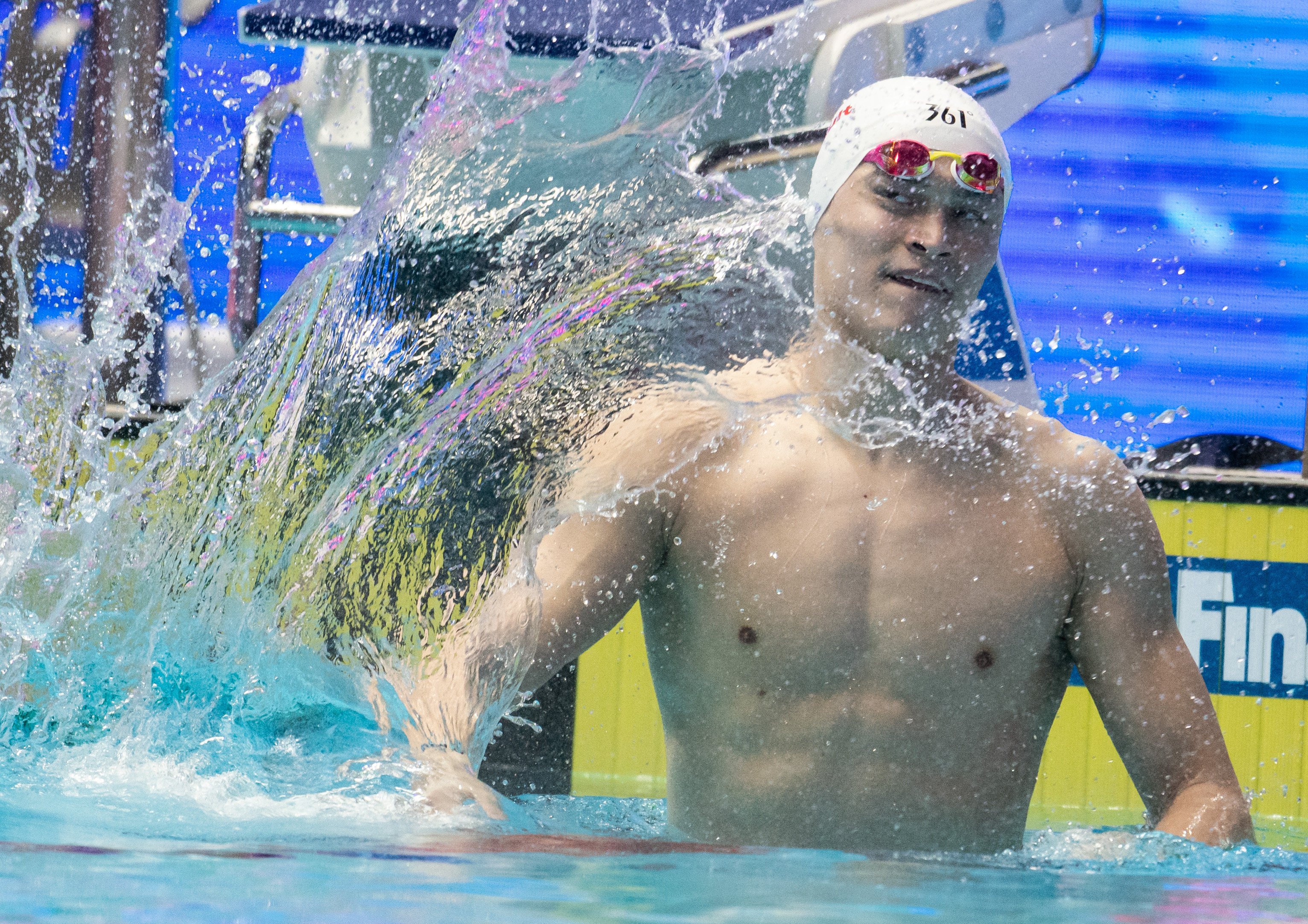 aquatic sports photography