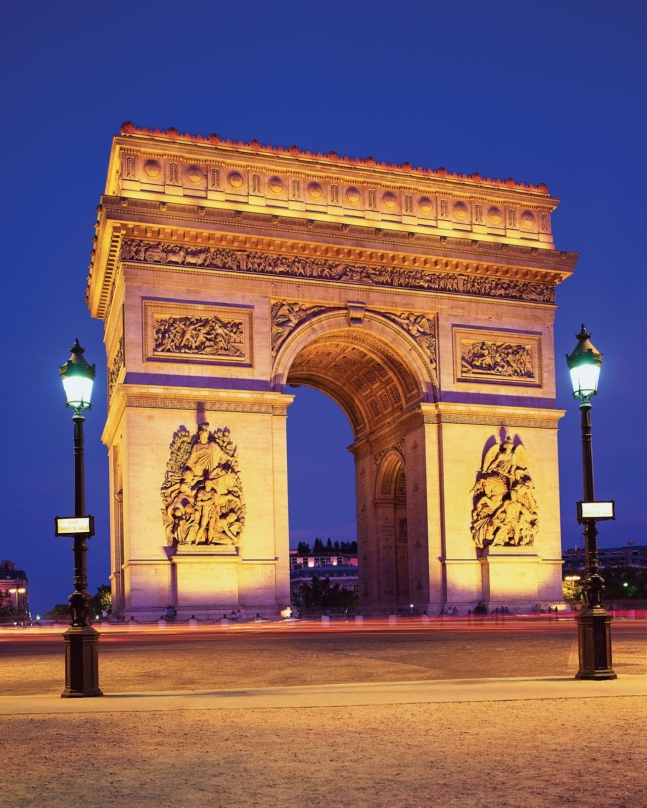arc de triomphe sunset view