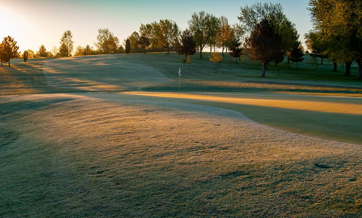 are golf courses open in the winter 0021