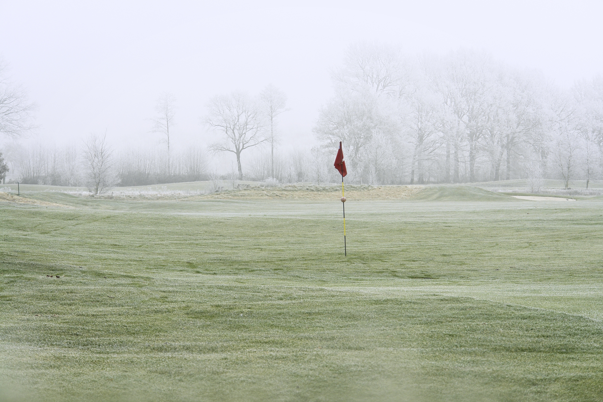 are golf courses open in the winter 0049