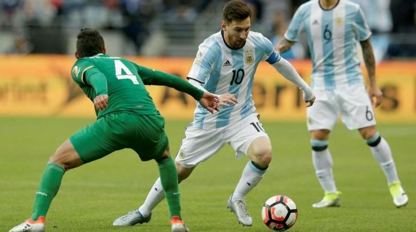 argentina messi celebration 0035