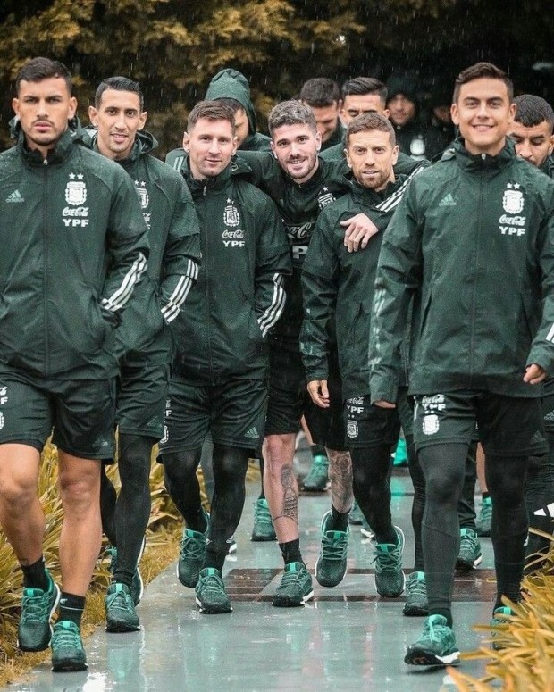 argentina messi celebration 0072