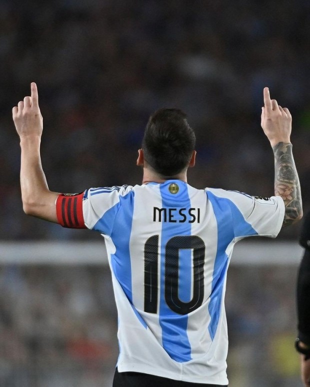 argentina messi celebration 0075