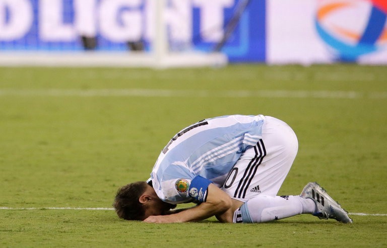 argentina messi celebration 0088