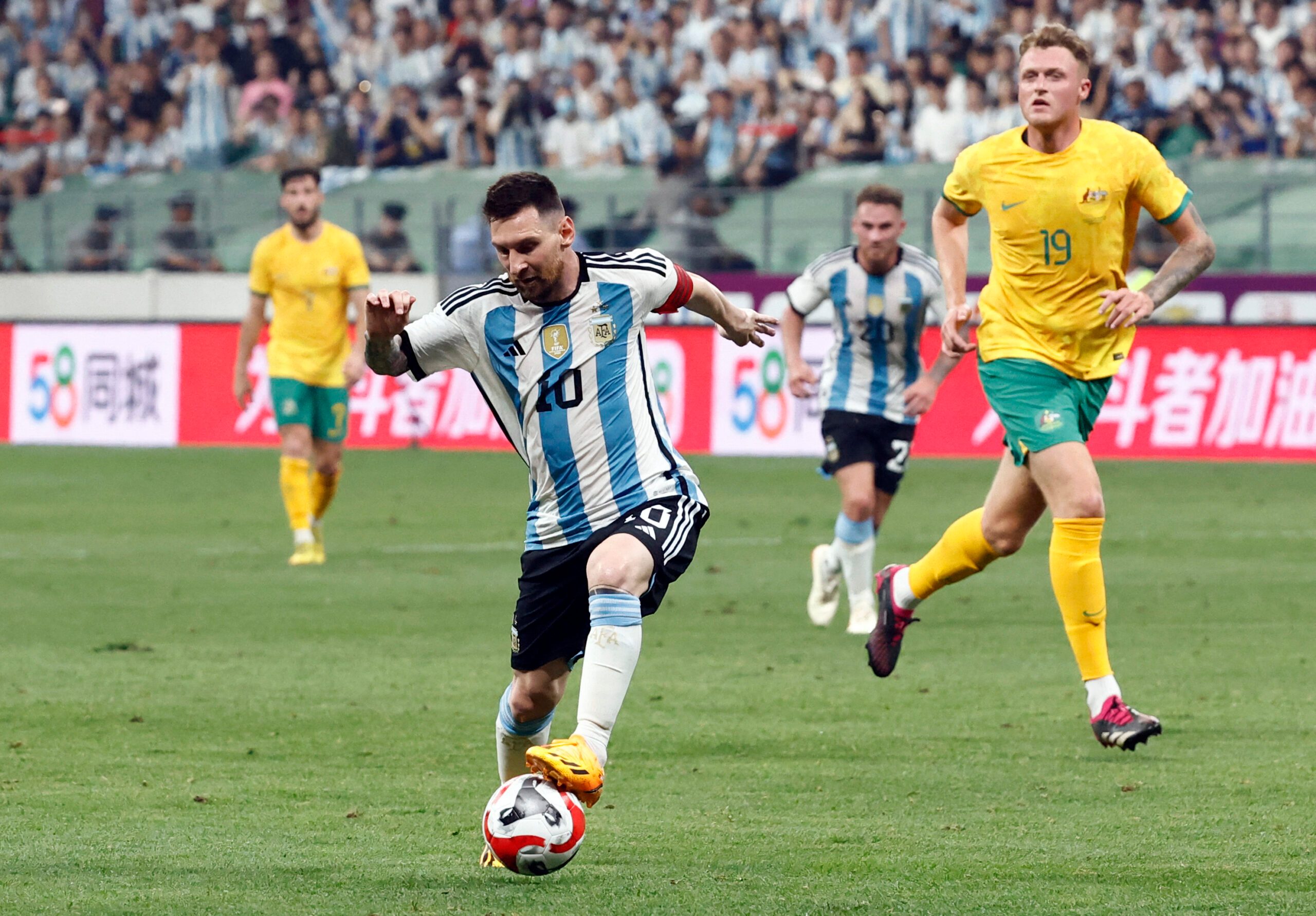 argentina vs australia messi goal 0036
