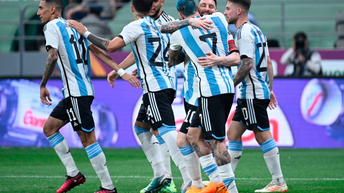 argentina vs australia messi goal 0068