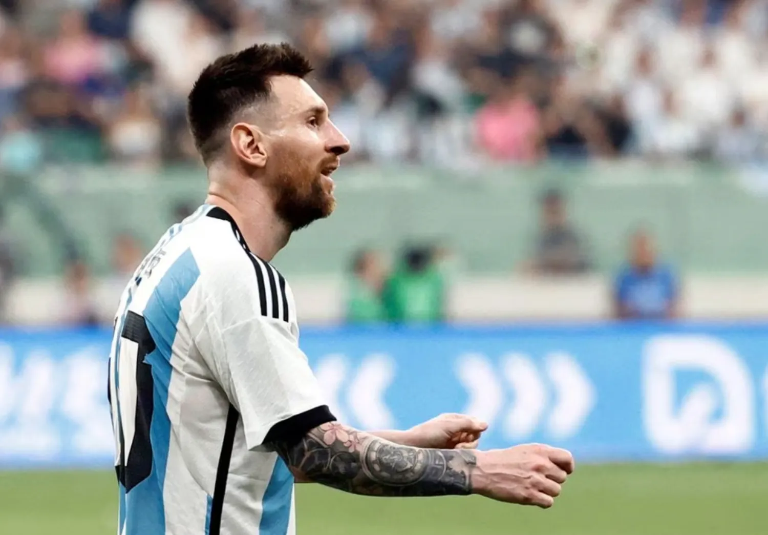argentina vs australia messi goal 0071