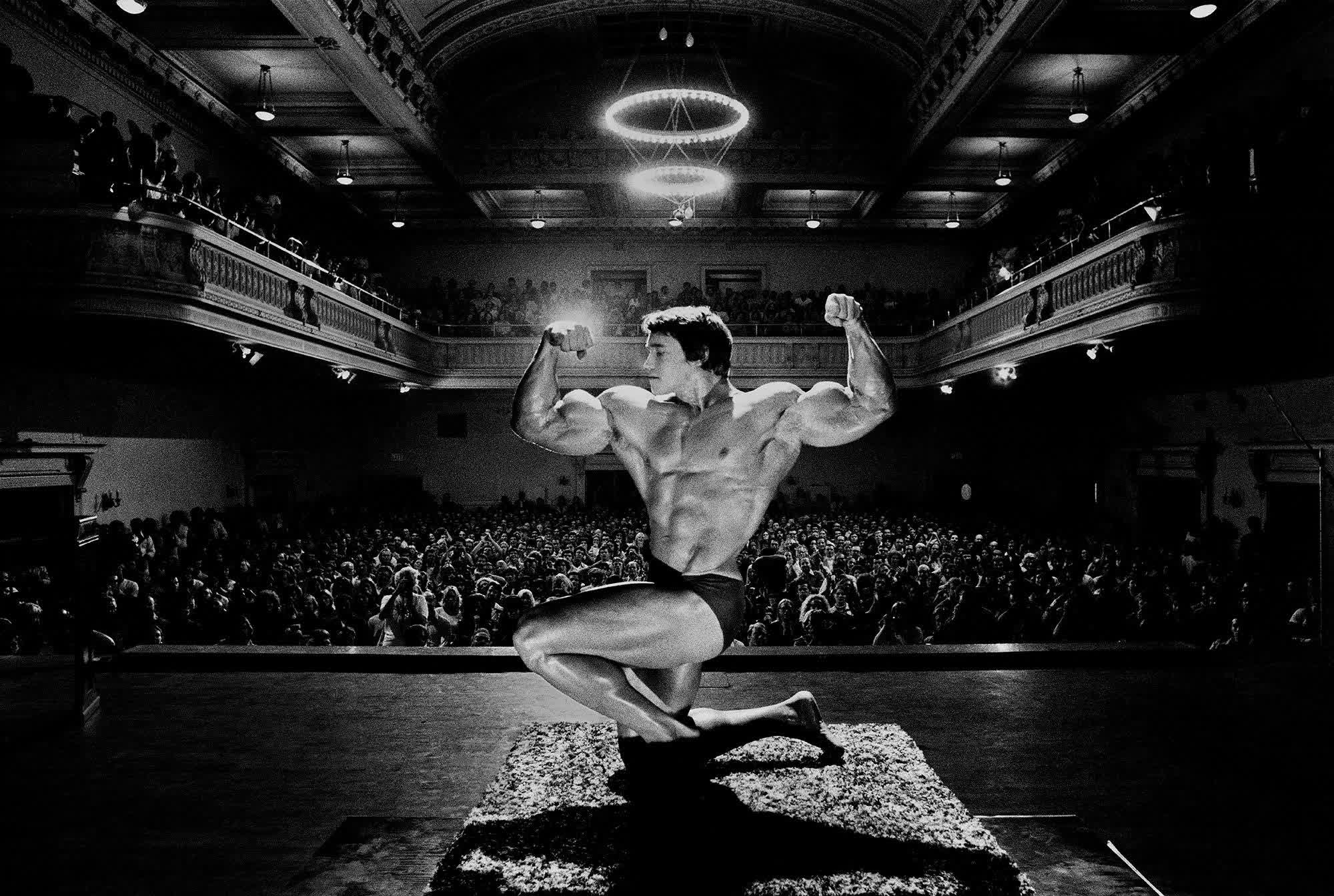 arnold schwarzenegger black and white 0016